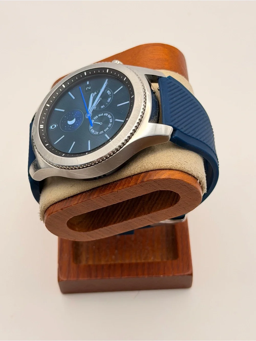 Samsung Galaxy Gear S3 Classic, 46mm, New Band, Charger Included, Tested